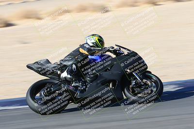 media/Jan-09-2022-SoCal Trackdays (Sun) [[2b1fec8404]]/Turn 8 (1045am)/